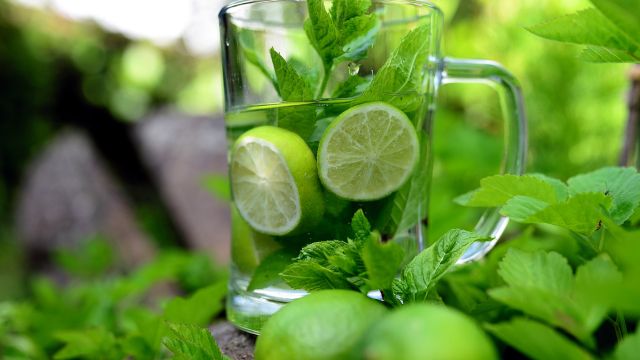 デトックスウォーター