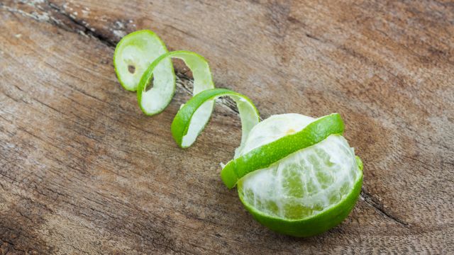 皮を剥いたベルガモット