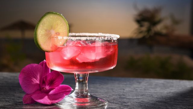 ベルガモット×ローズヒップカクテル