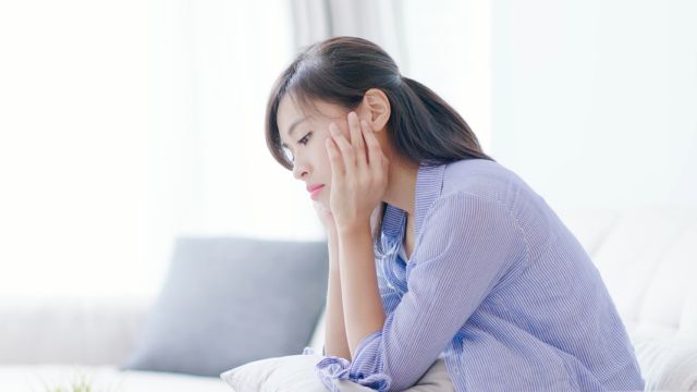 ストレスを感じている女性